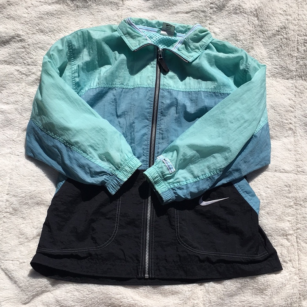 🍒 Vintage Nike Windbreaker - Picture 2 of 8